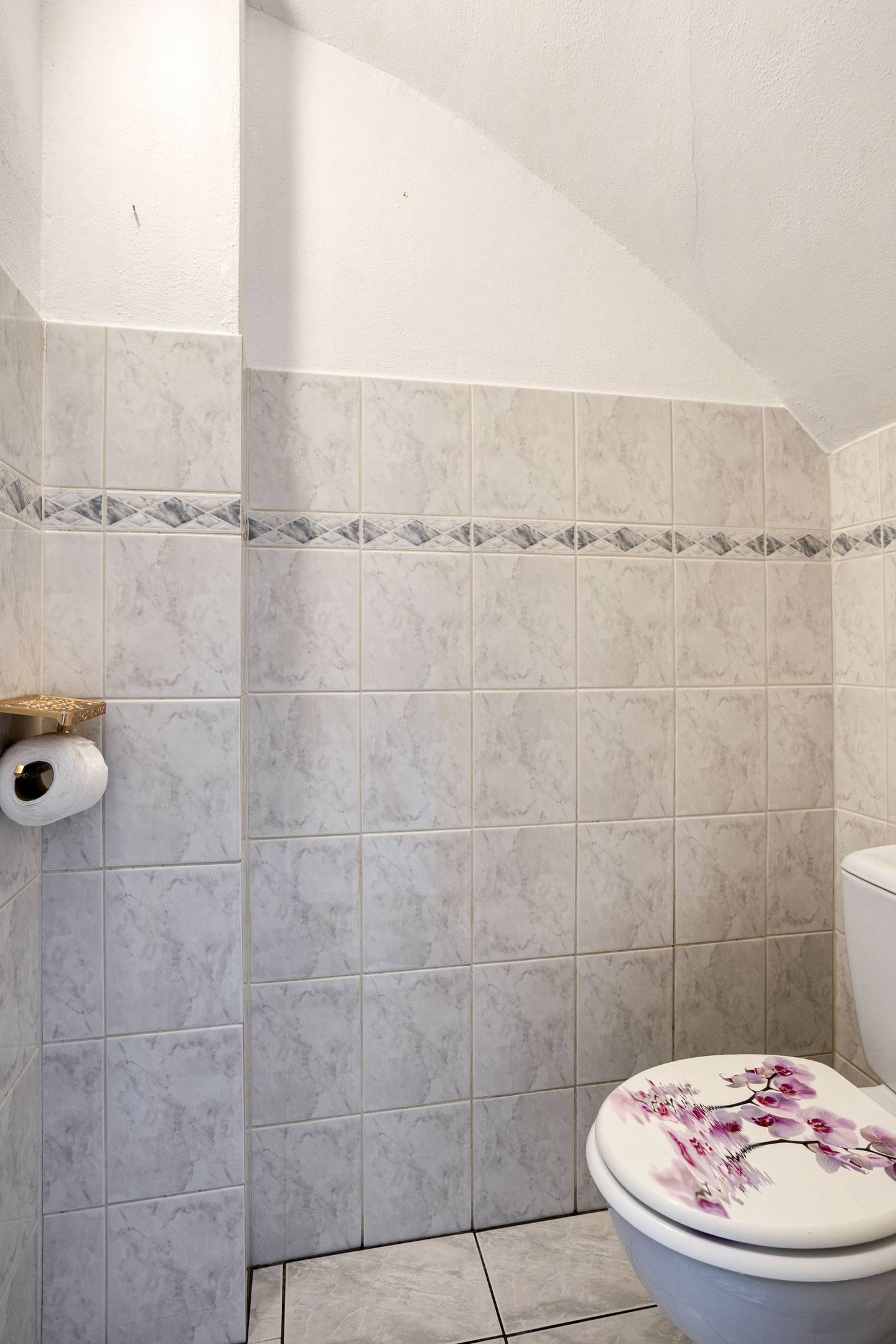 Tussenwoning te koop: Vlaardingerdijk 215, Schiedam