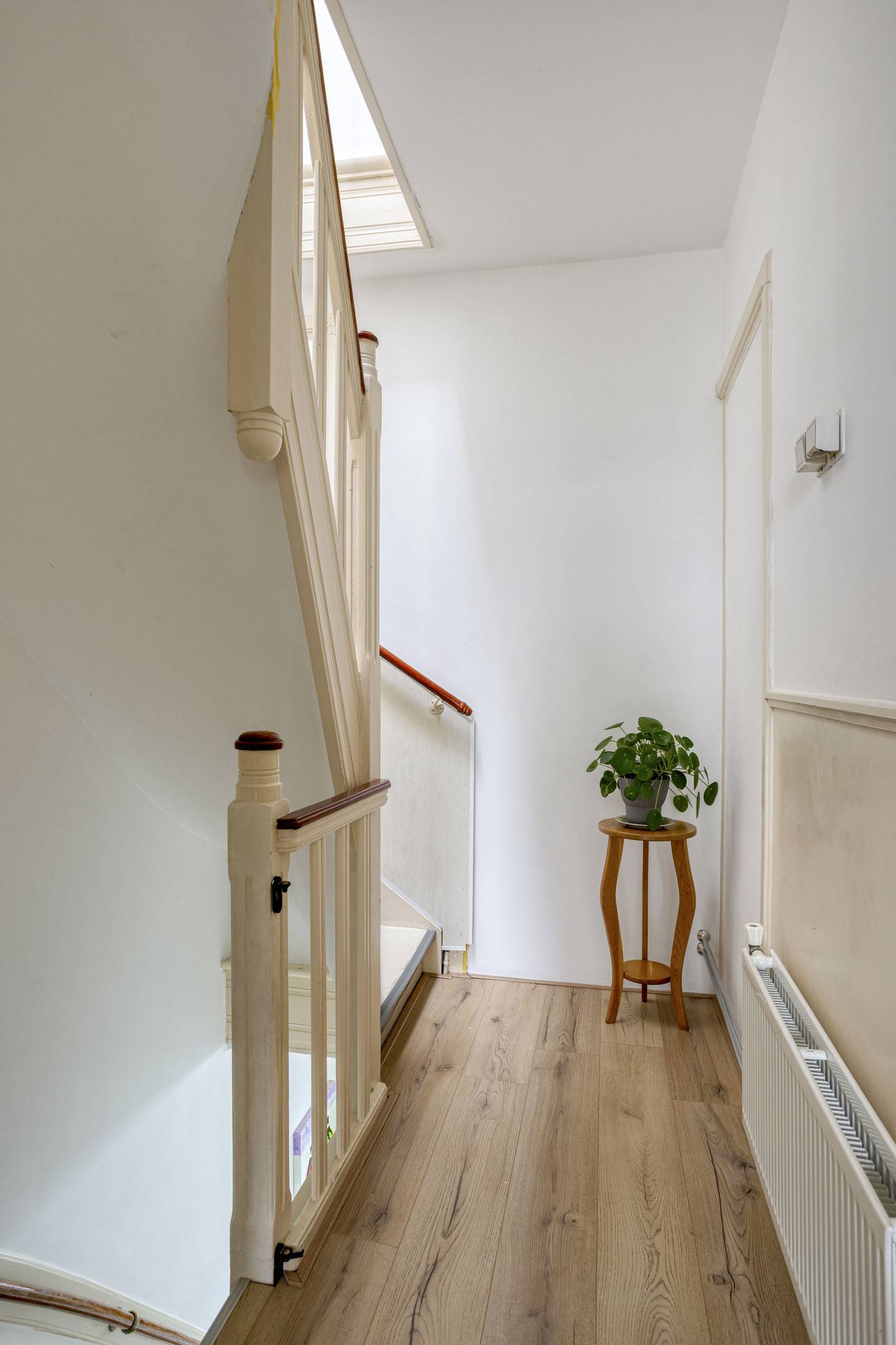 Tussenwoning te koop: Vlaardingerdijk 215, Schiedam