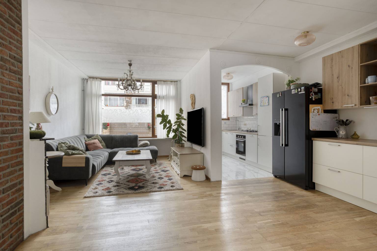 Tussenwoning te koop: Vlaardingerdijk 215, Schiedam