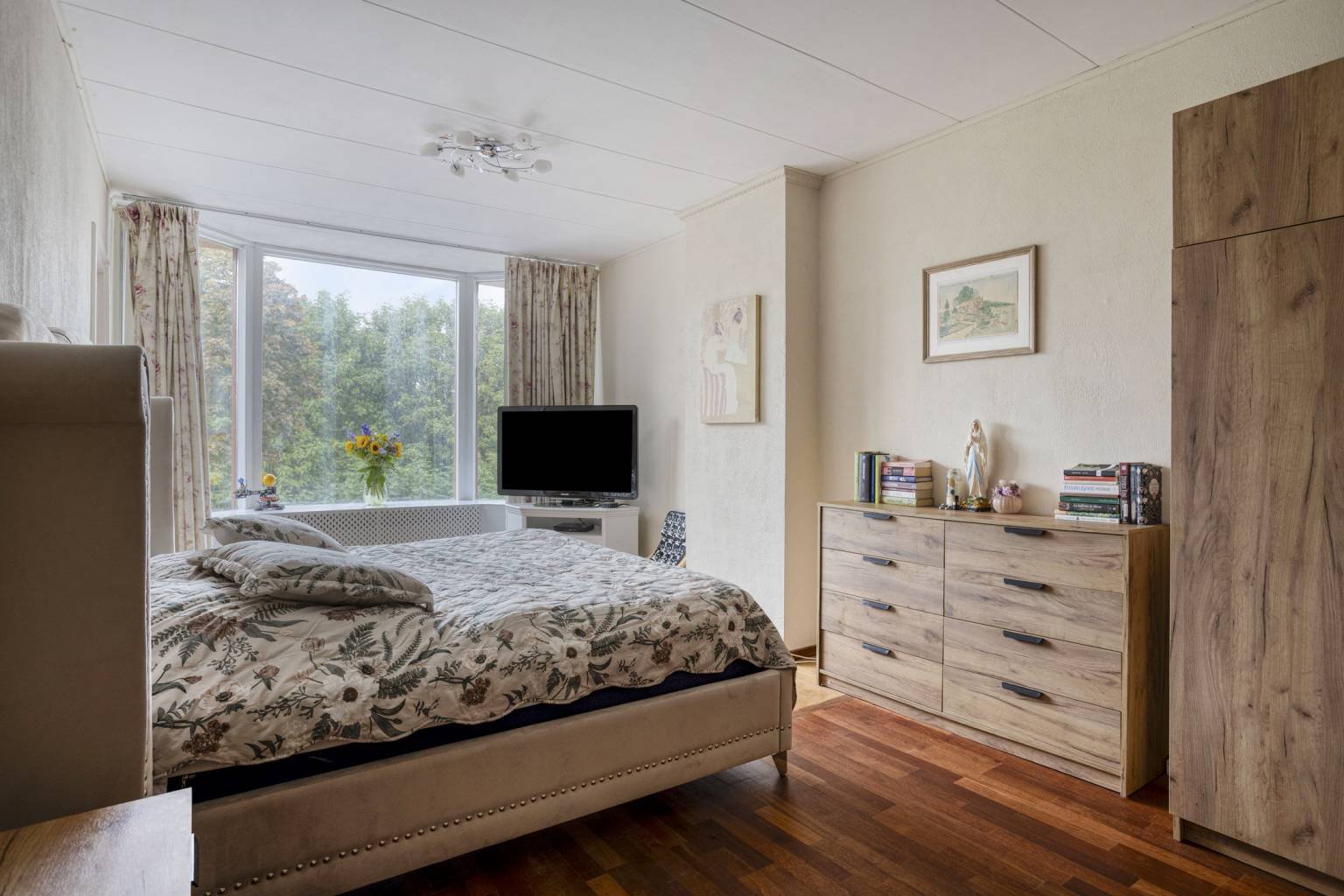 Tussenwoning te koop: Vlaardingerdijk 215, Schiedam